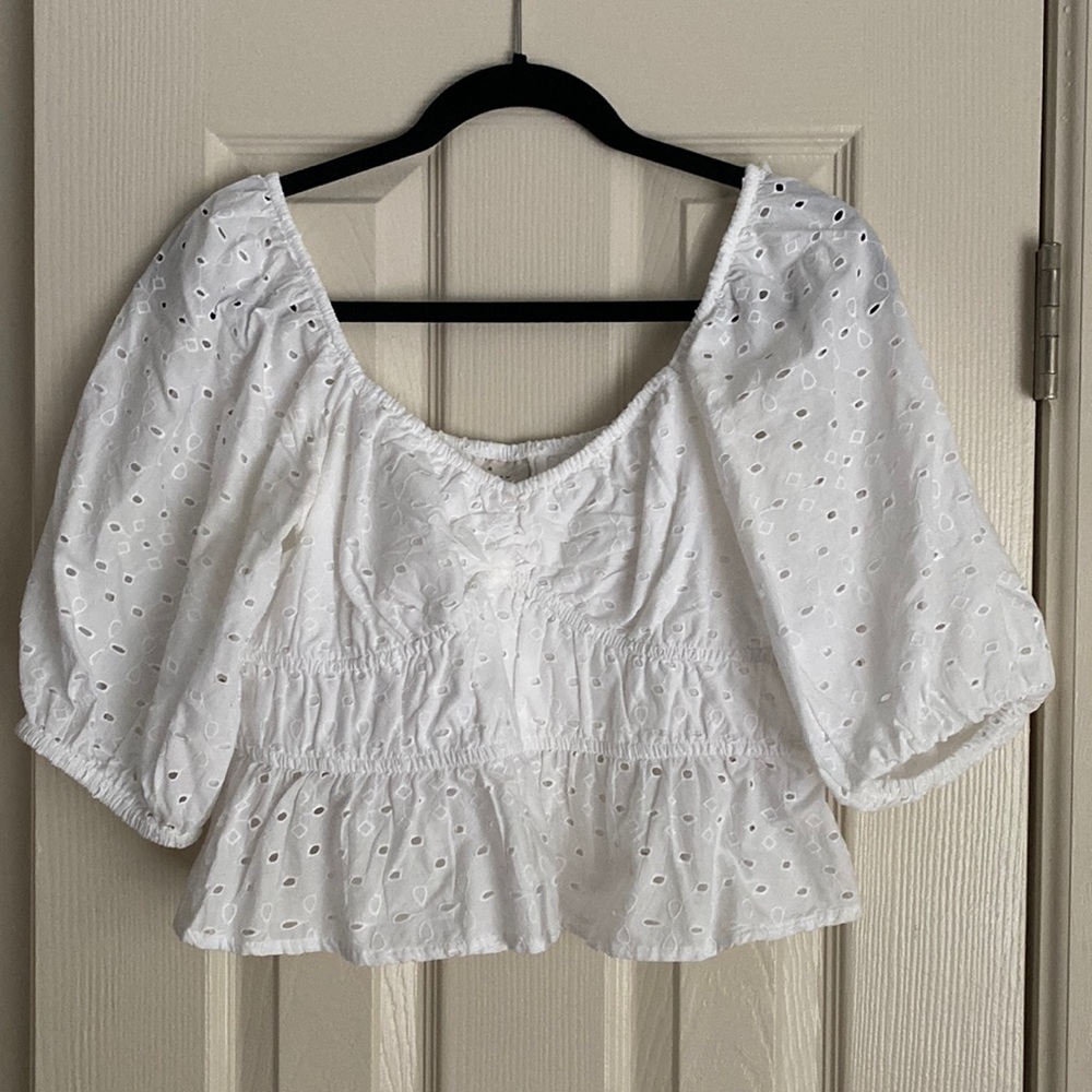 Women’s Puff Elbow Eyelet Sleeve Shirt